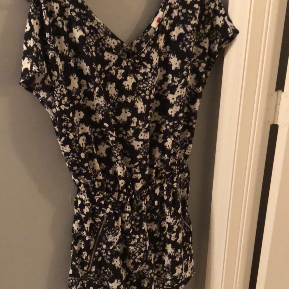 One clothing romper